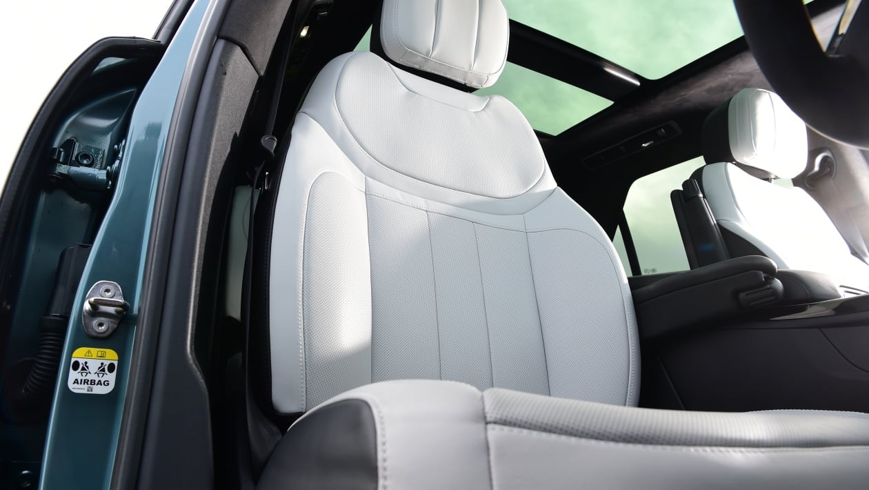 Range Rover Sport - seat