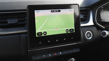 Renault Captur E-Tech - sat-nav