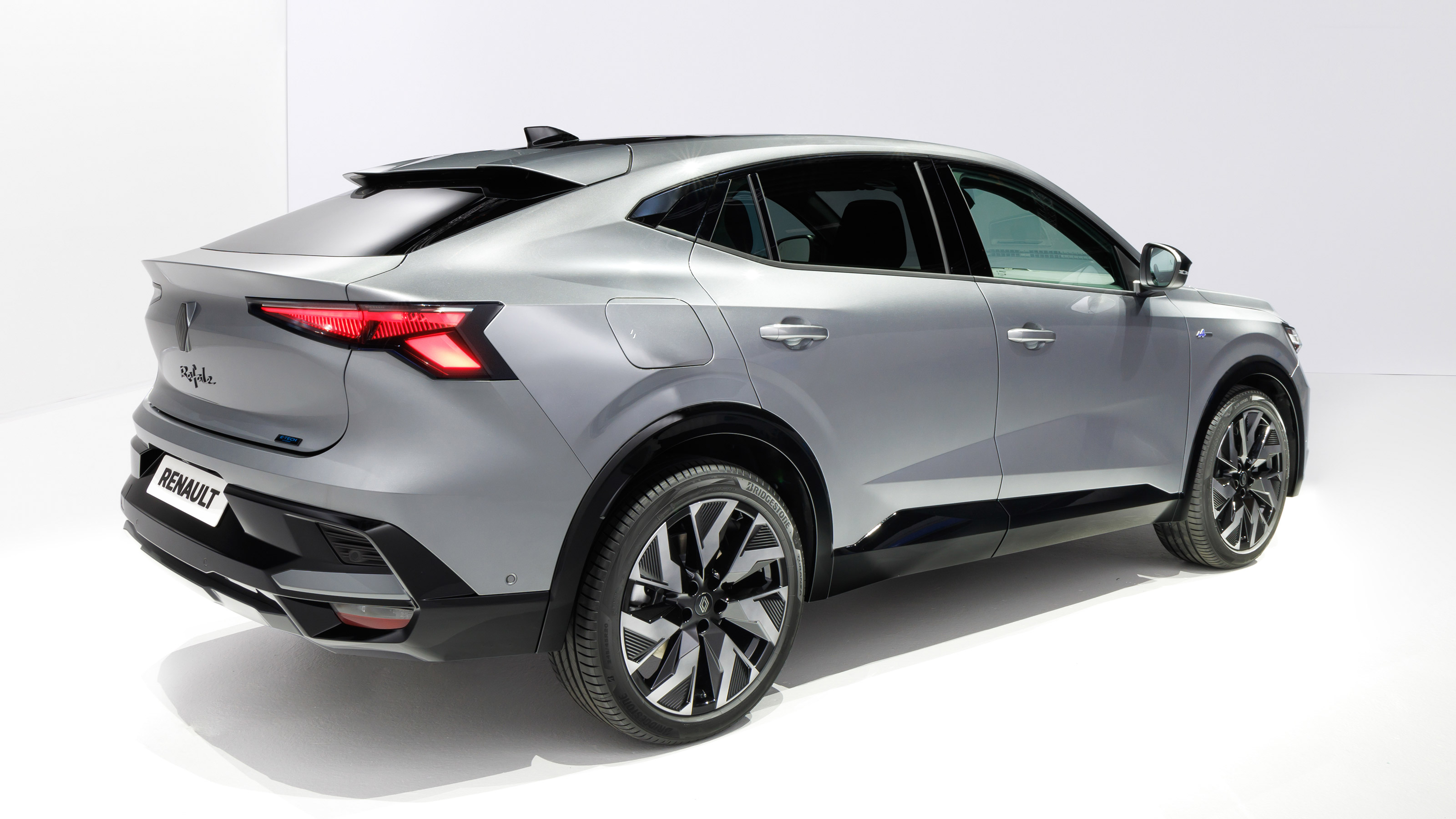 Renault Rafale - rear studio
