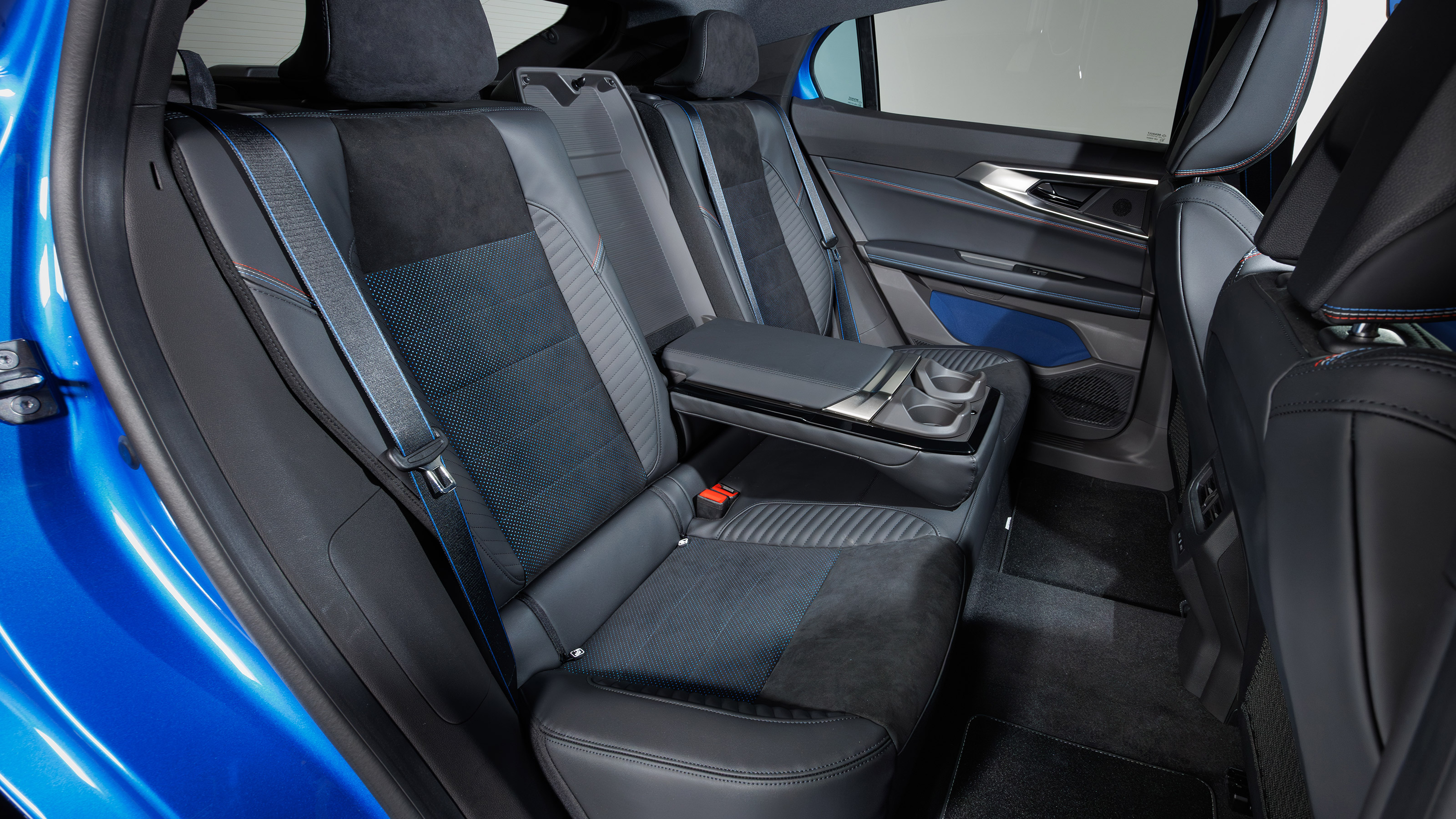 Renault Rafale - rear seats
