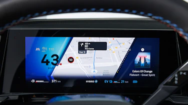 Renault Rafale - screen