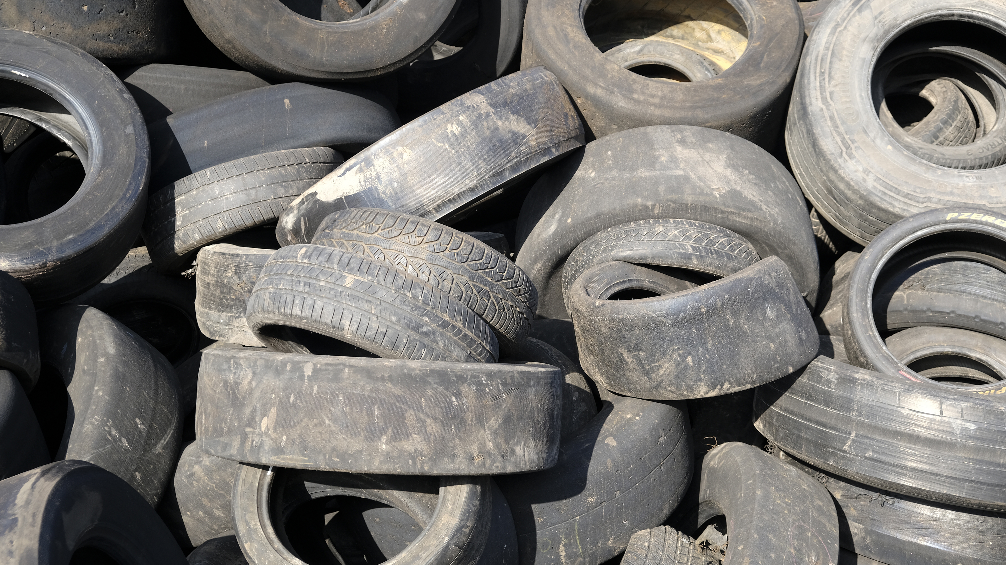 Pile of used tyres