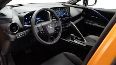 Toyota C-HR - dash