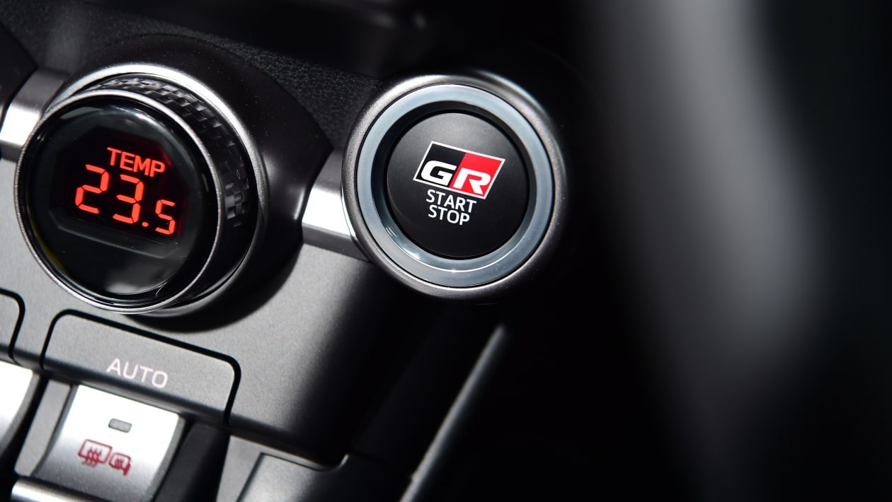 Toyota GR86 - GR button