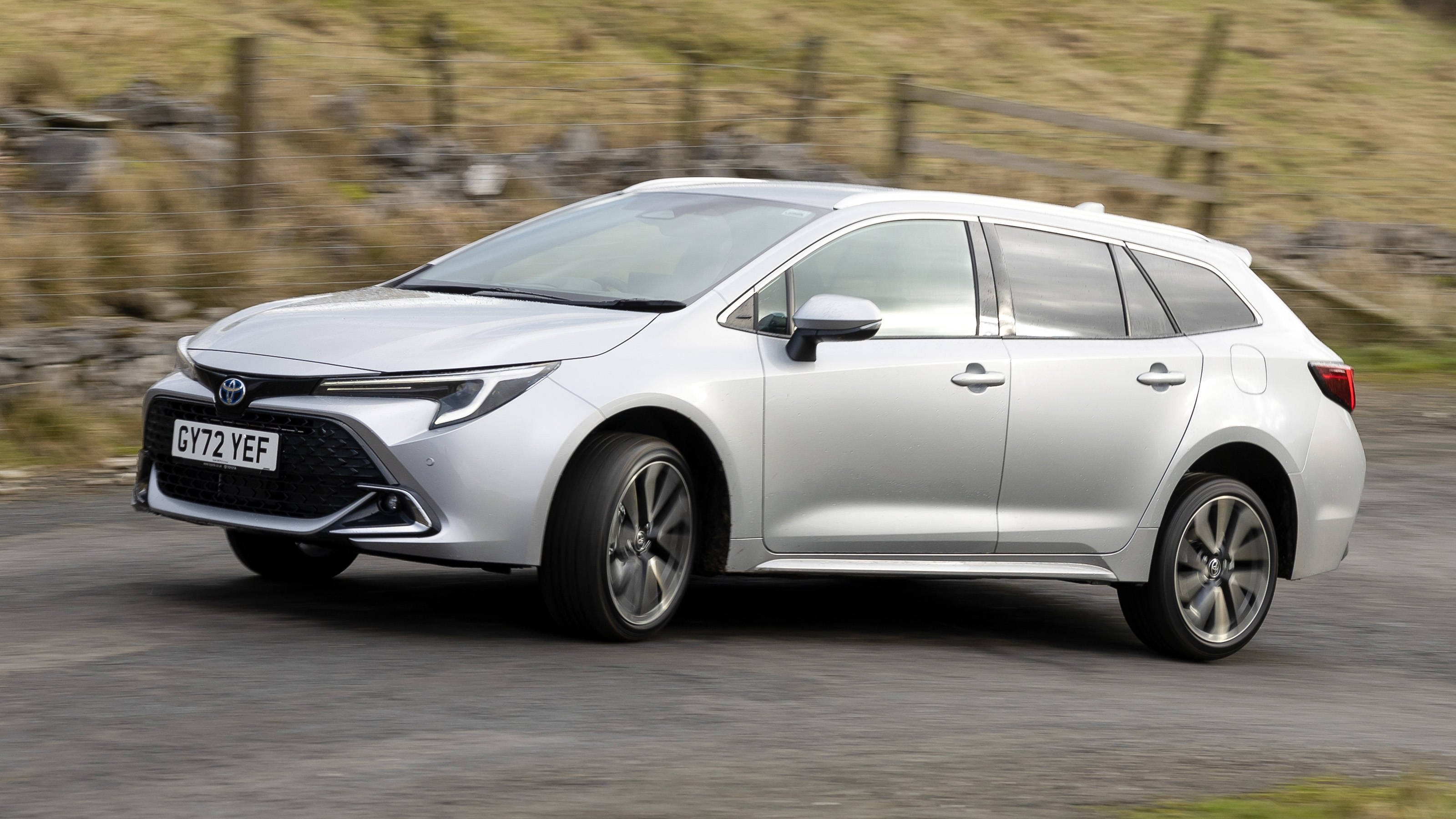 Toyota Corolla Touring Sports - front cornering