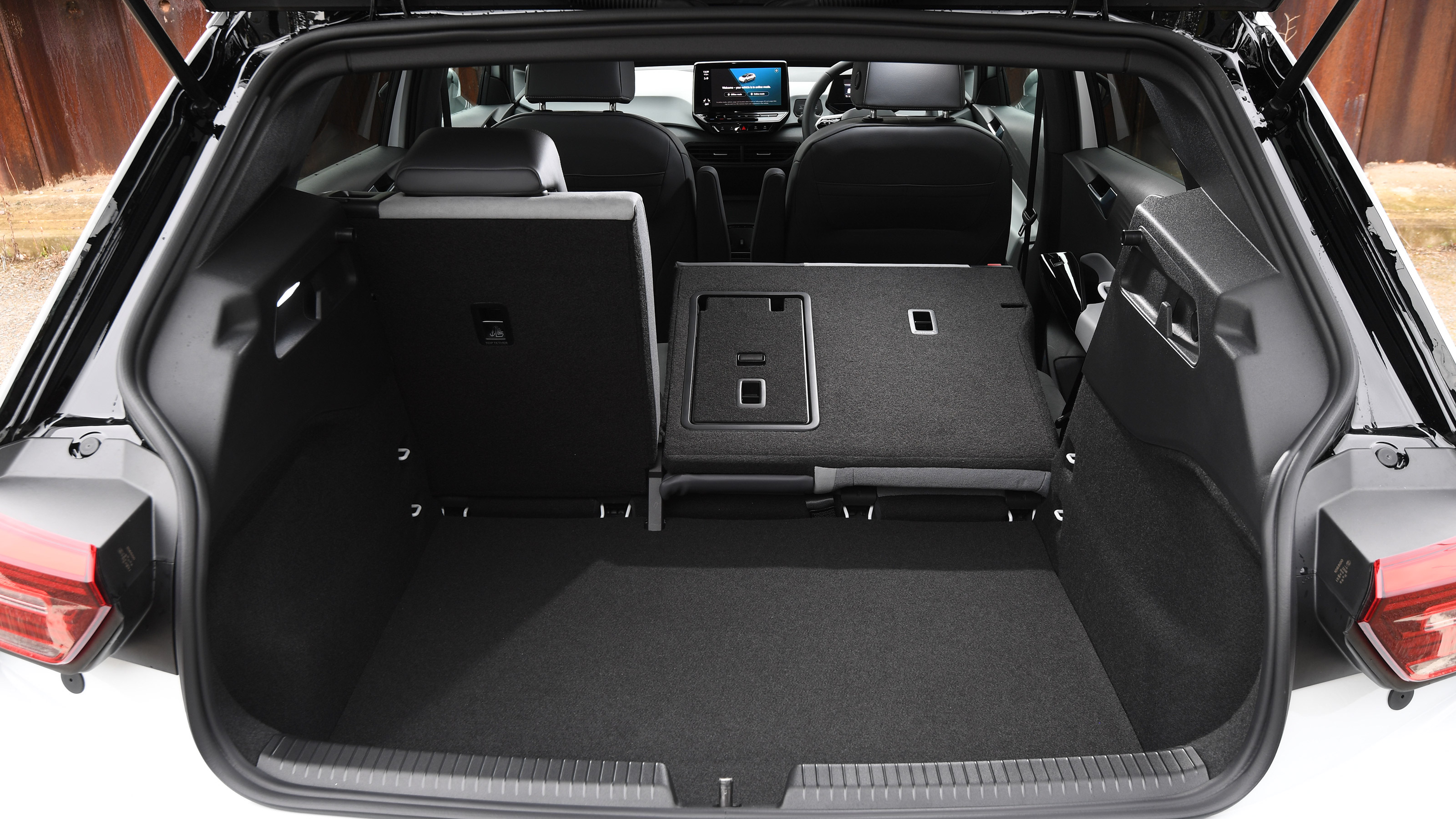 Used Volkswagen ID.3 - boot