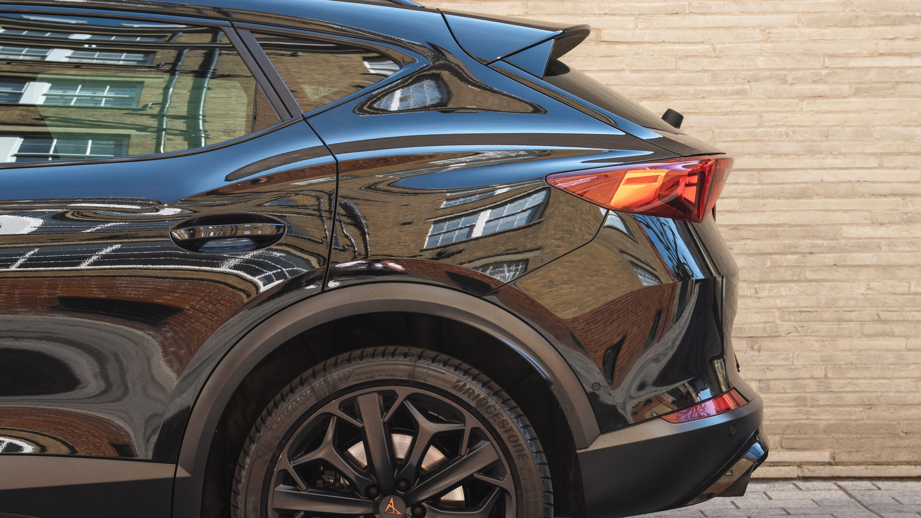 Limited edition Cupra Formentor - rear side profile 