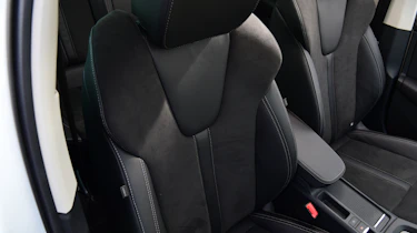 Skoda Octavia - front seats
