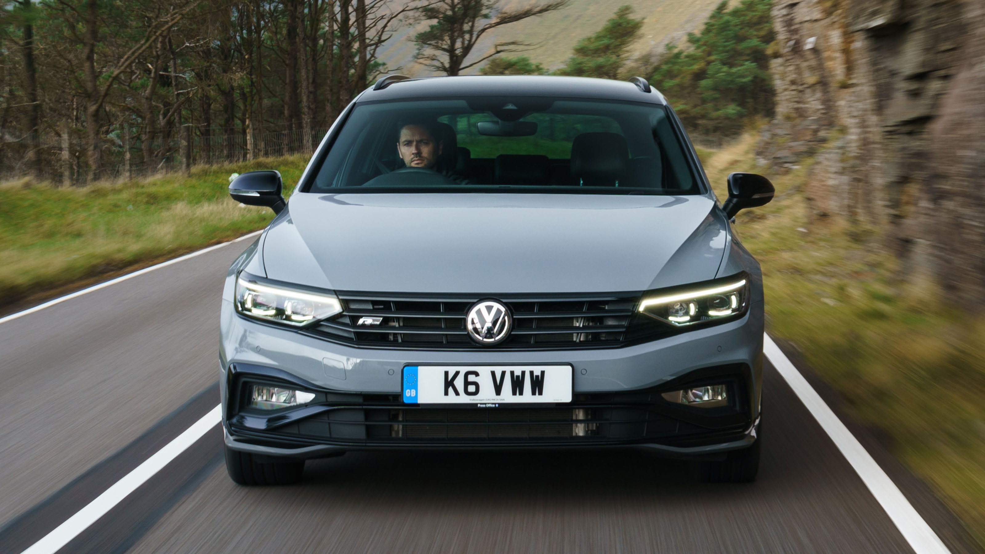 Volkswagen Passat Estate - full front