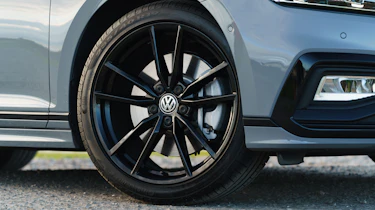 Volkswagen Passat Estate - alloy wheels