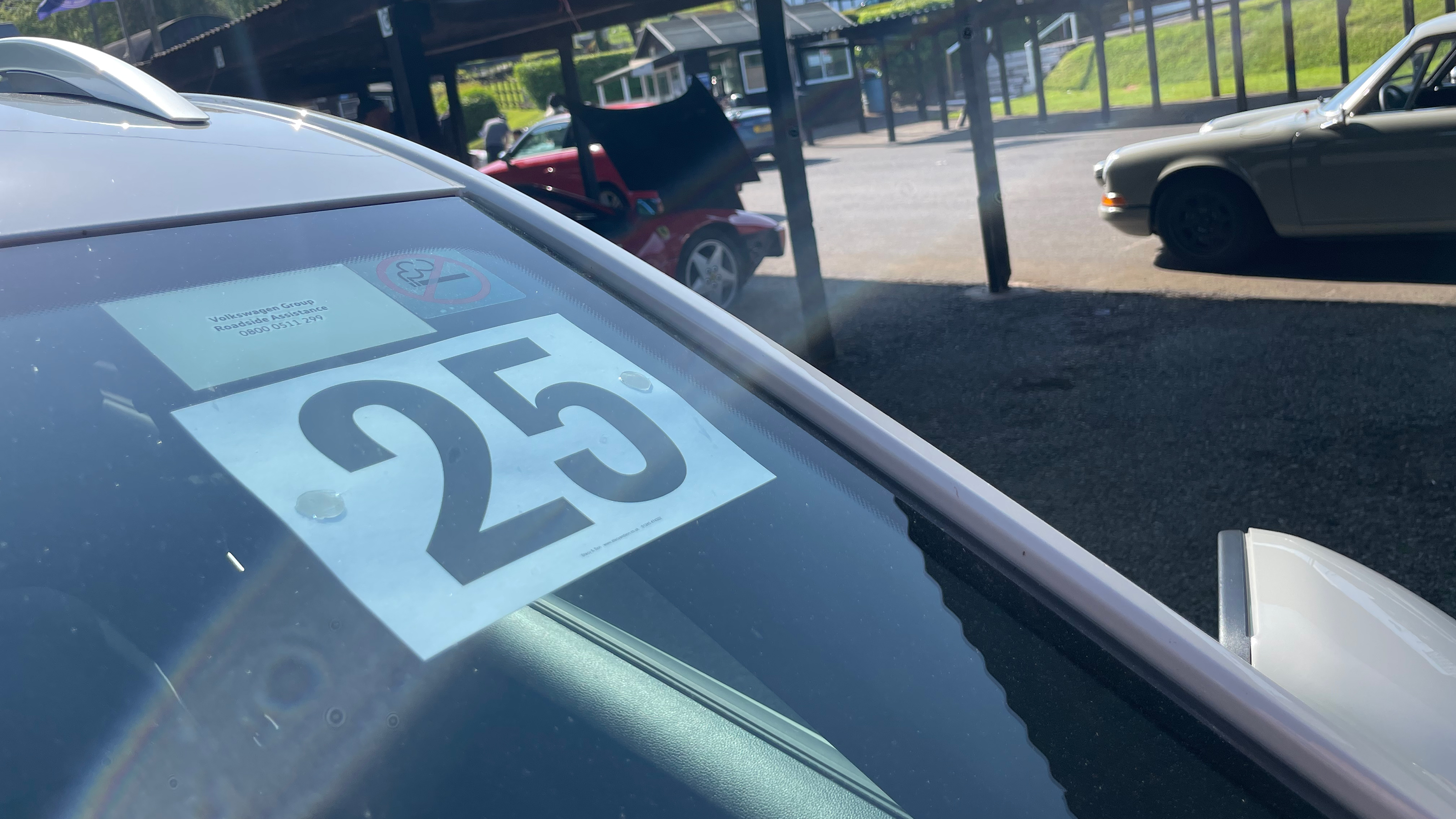 Volkswagen T-Cross - '25' windscreen racing number