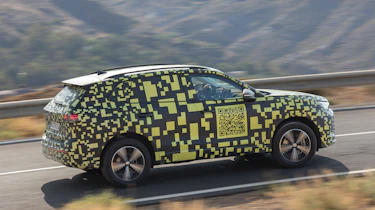 Volkswagen Tiguan prototype - side action