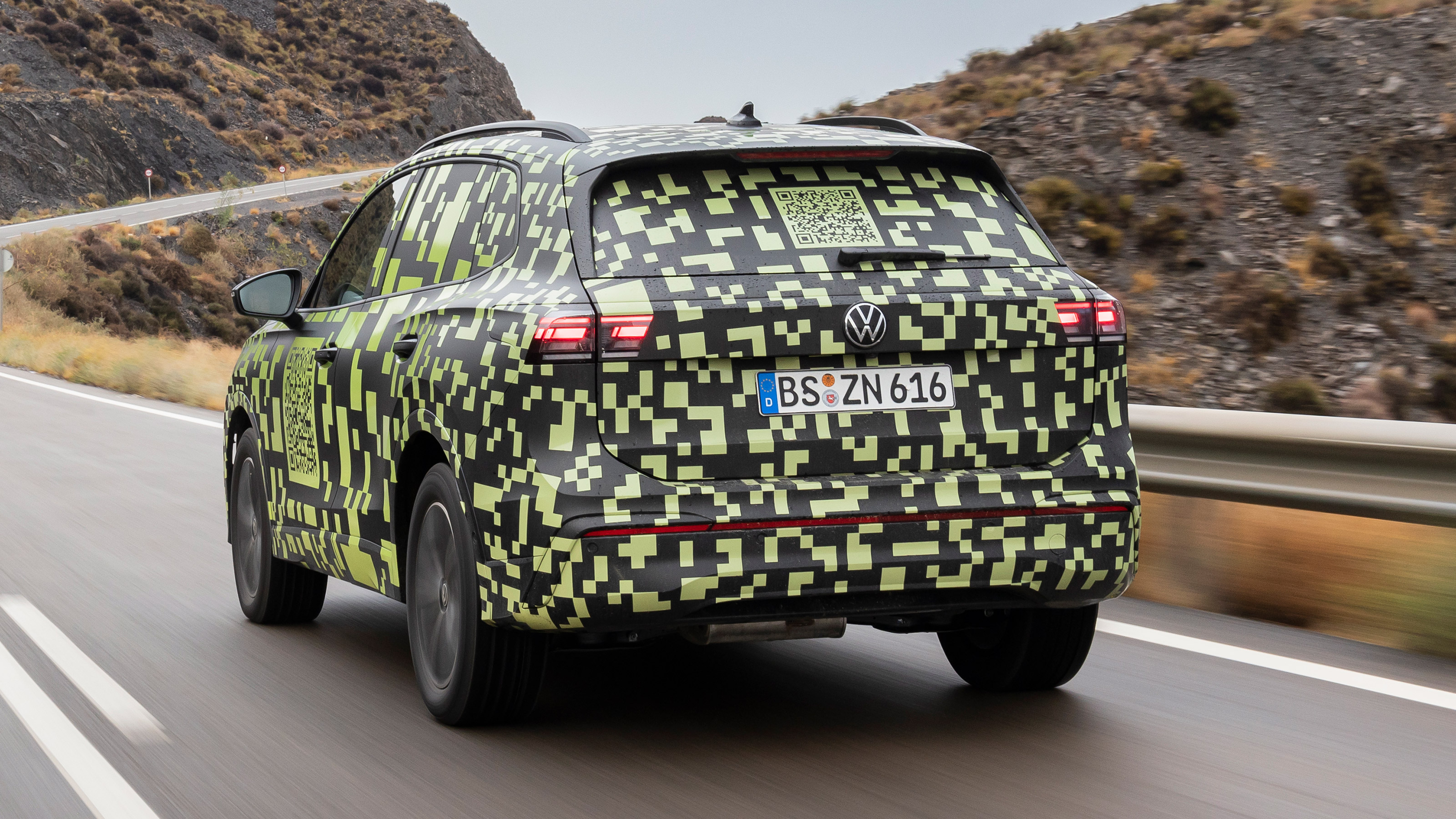 Volkswagen Tiguan prototype - rear