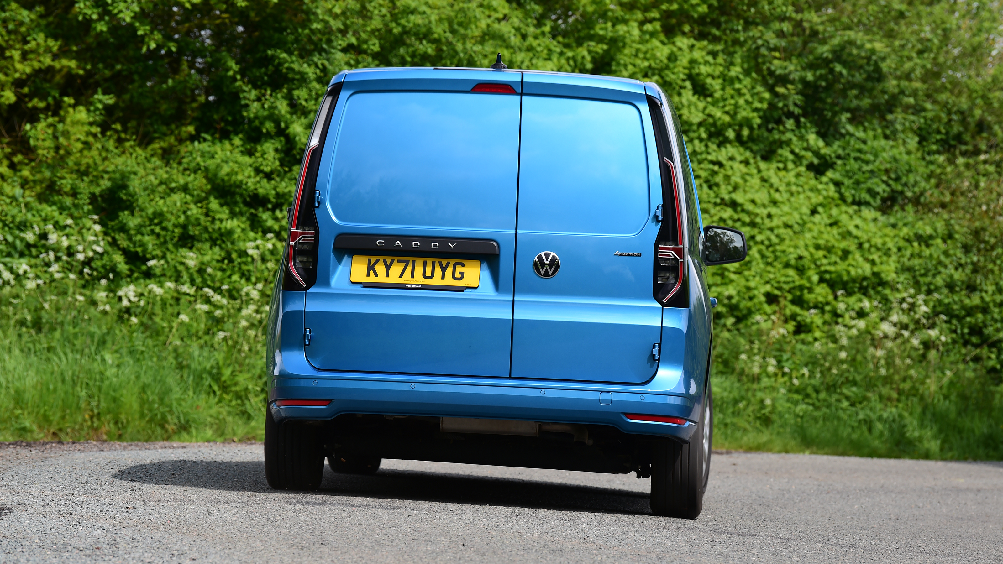 Volkswagen Caddy - rear cornering