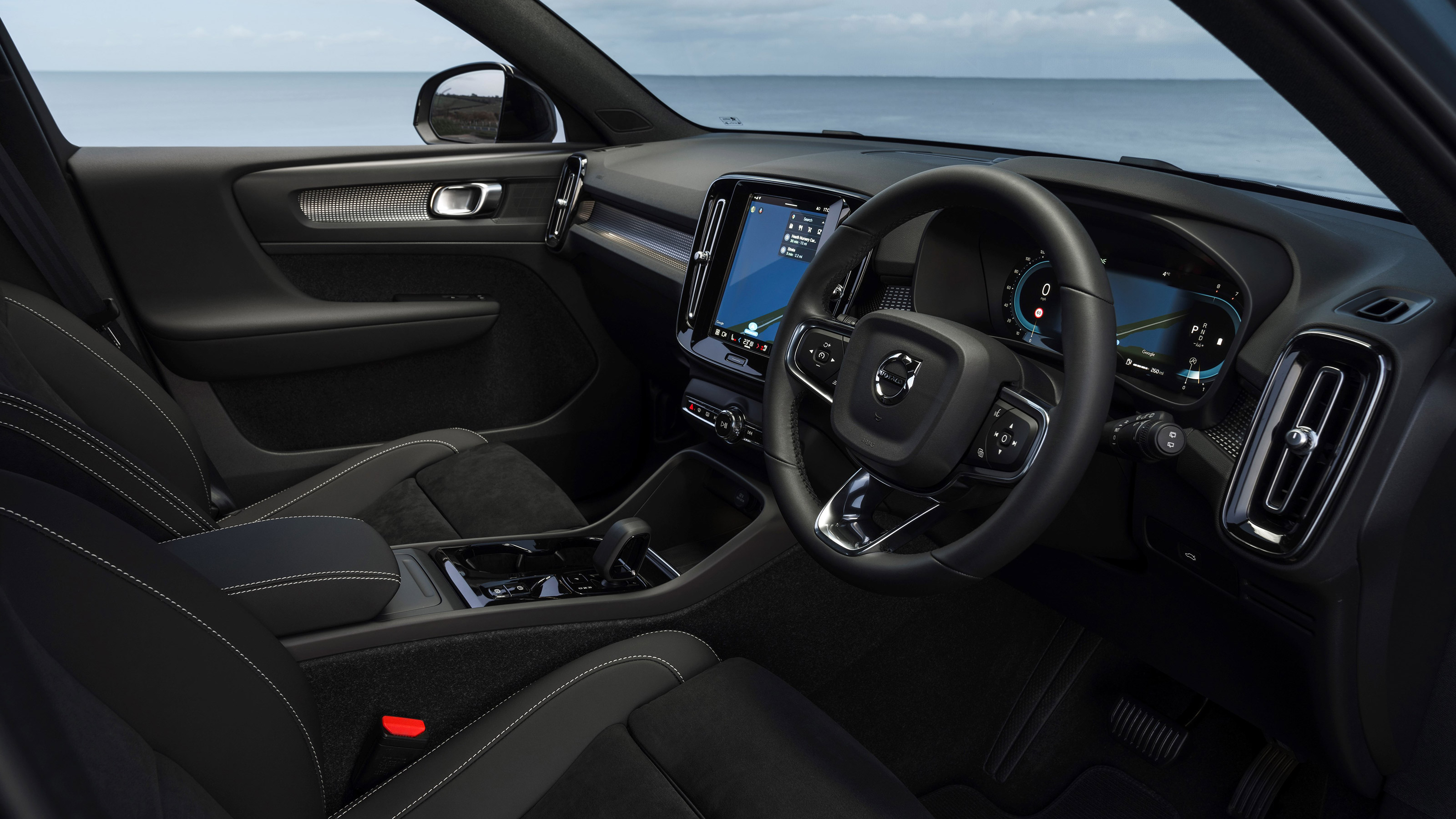 Volvo XC40 B3 MHEV - interior