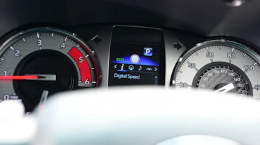 Toyota Hilux - dials