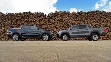 Ford ranger and Toyota Hilux - face-to-face static