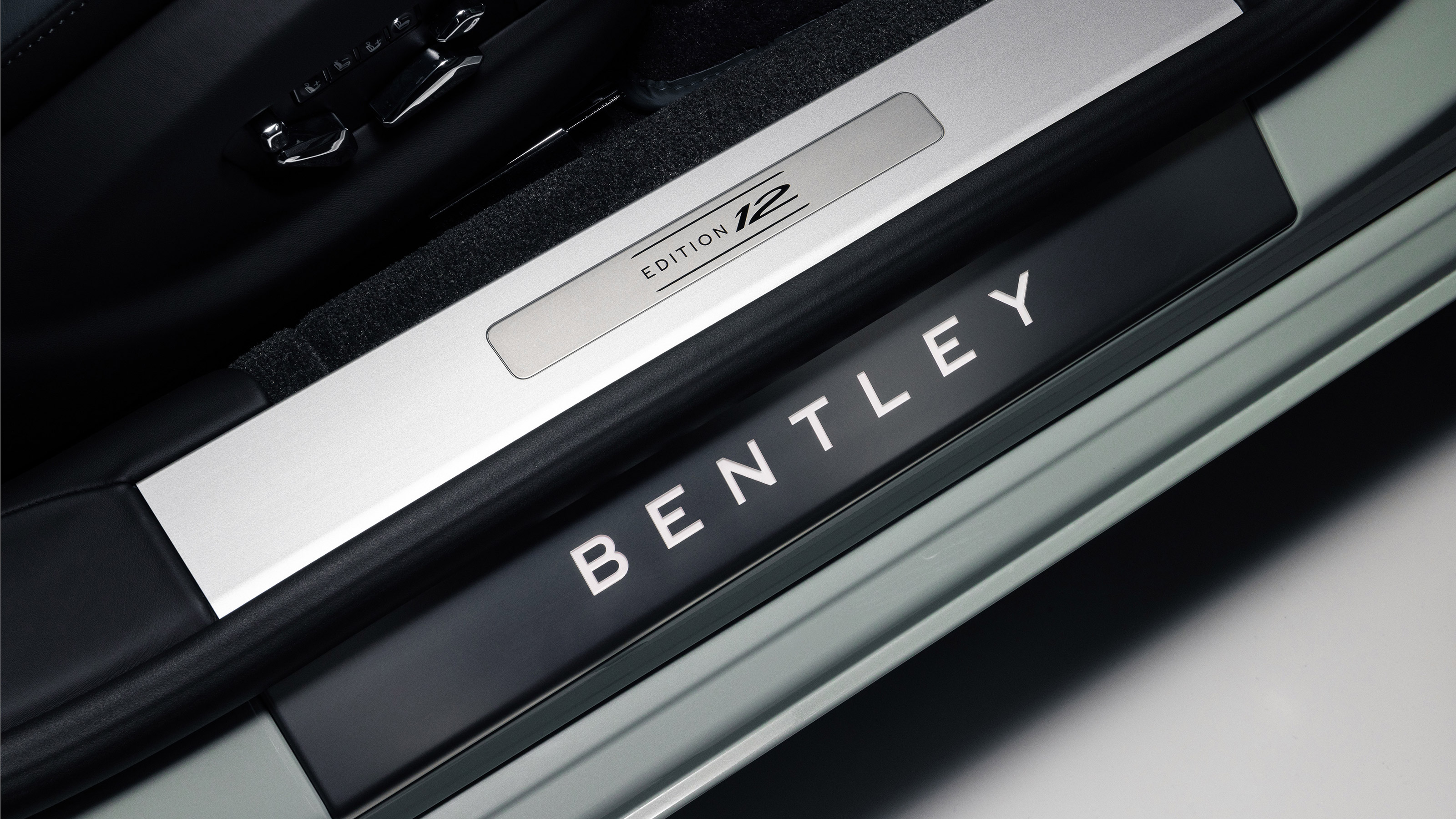 Bentley Flying Spur Speed Edition 12 - sill