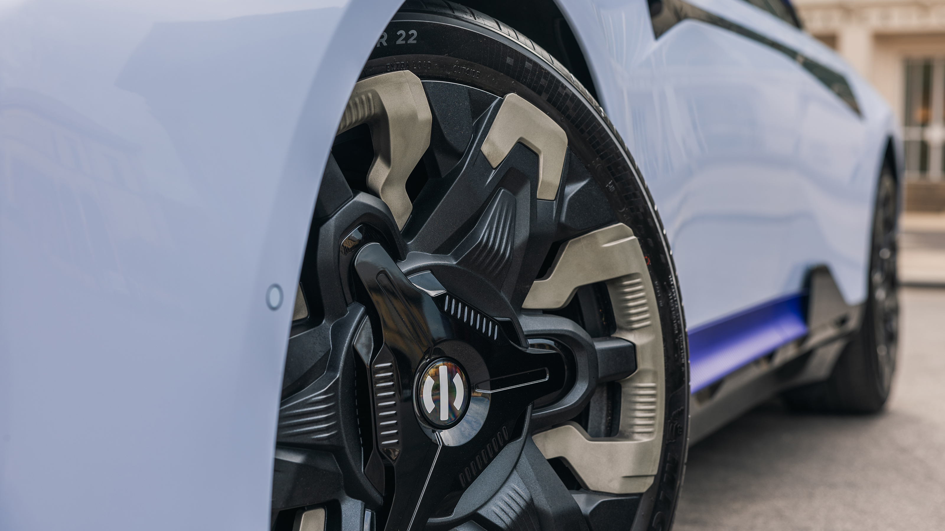 HiPhi X - wheel