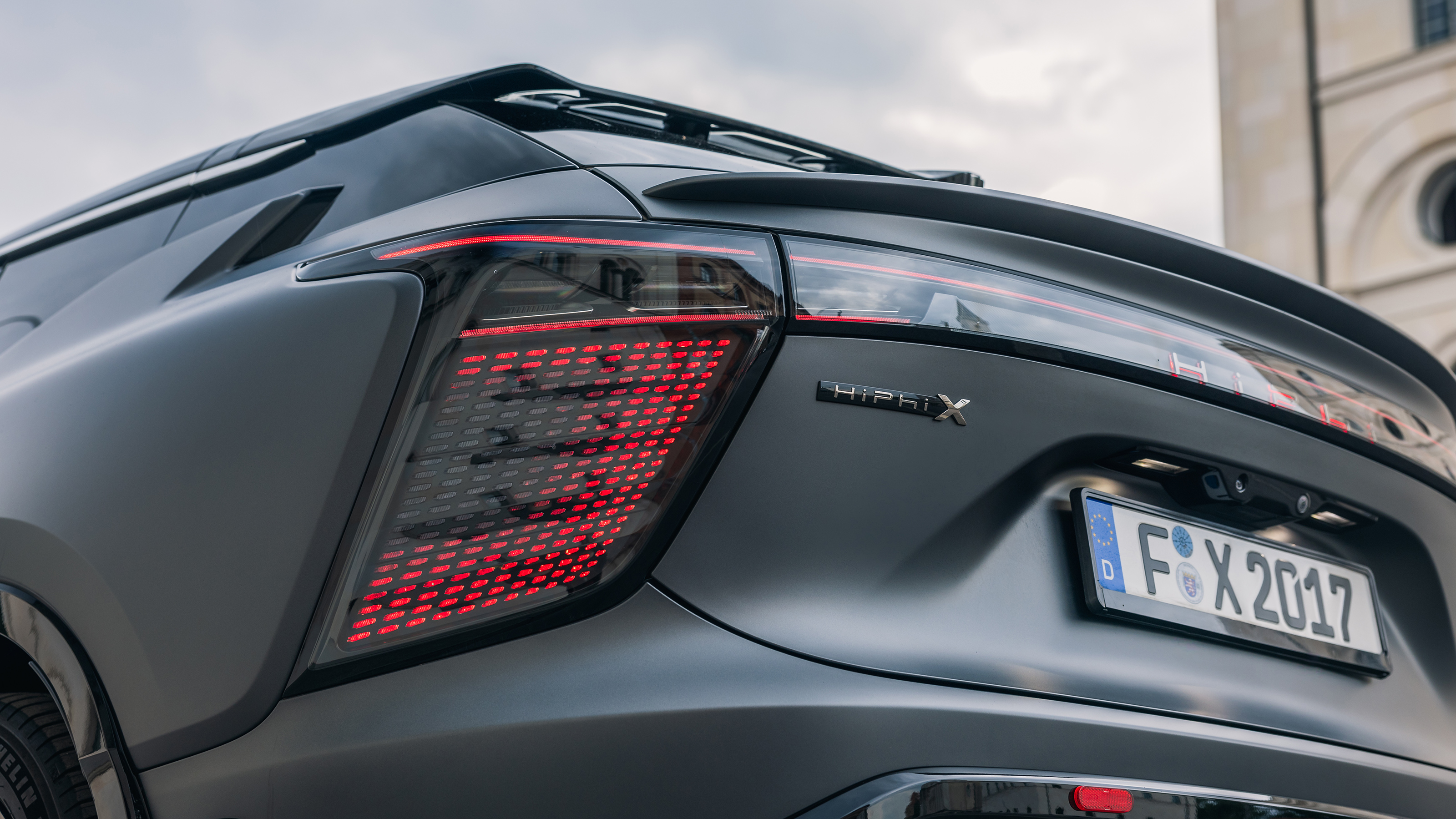 HiPhi X - tail light