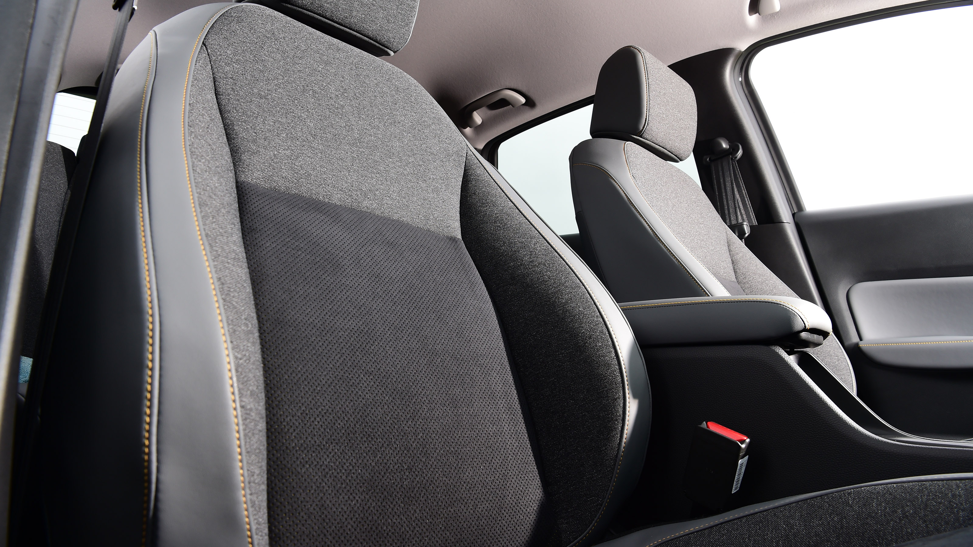 Honda Jazz - front seats