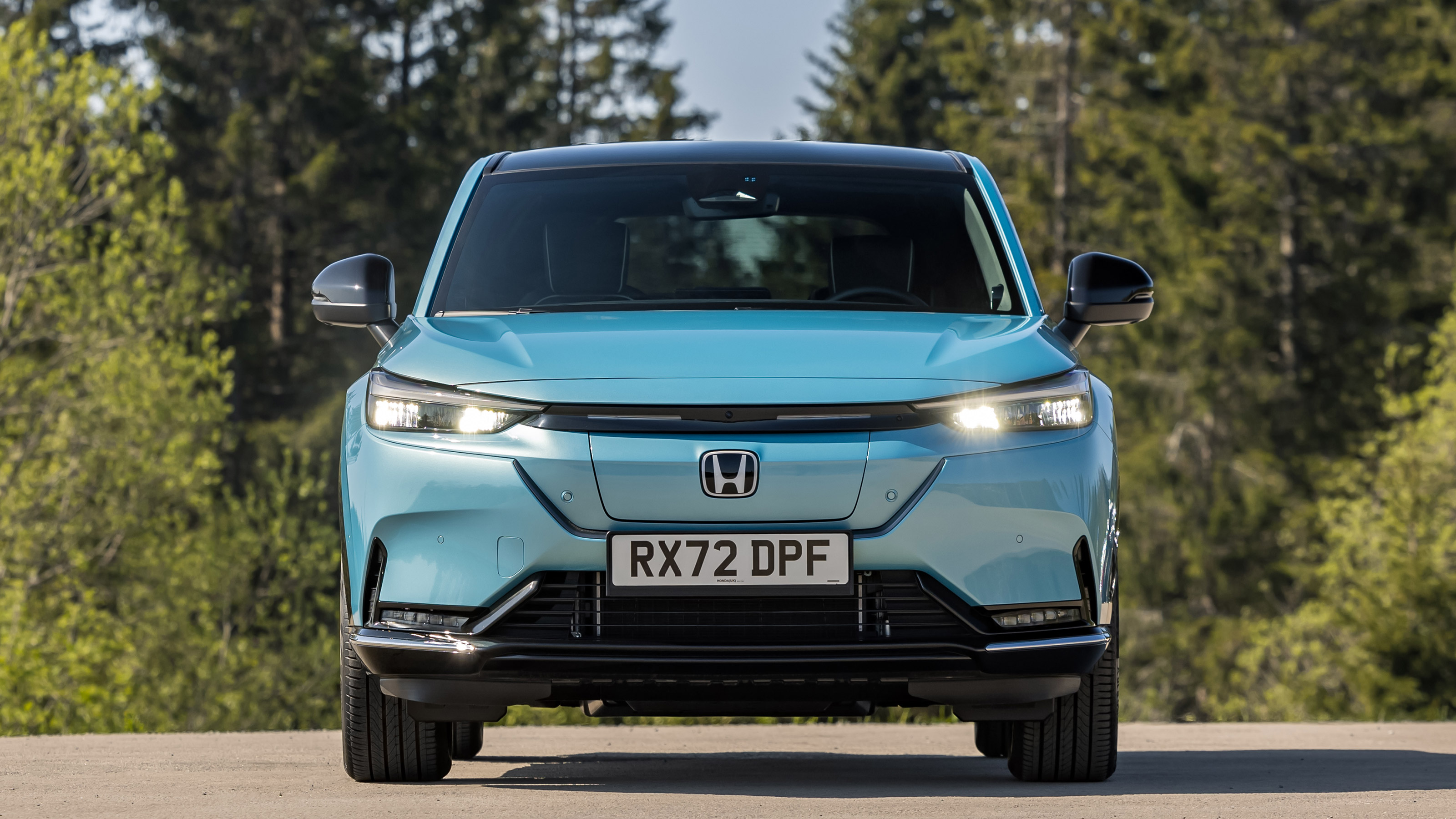 Honda e:Ny1 - full front