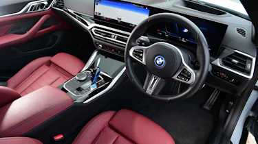 BMW i4 - dashboard
