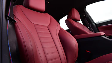 BMW i4 - seats