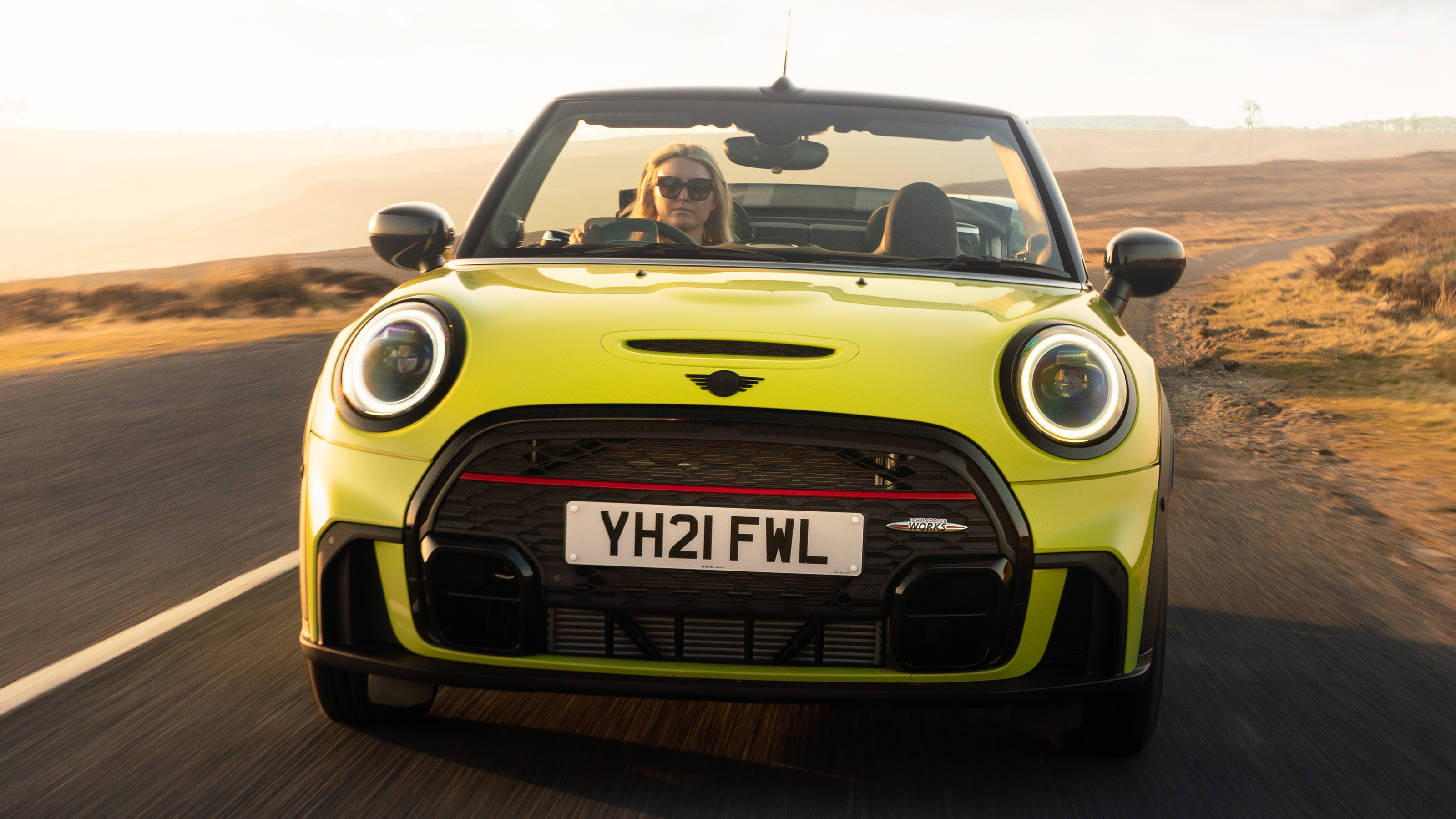 MINI Convertible - full front