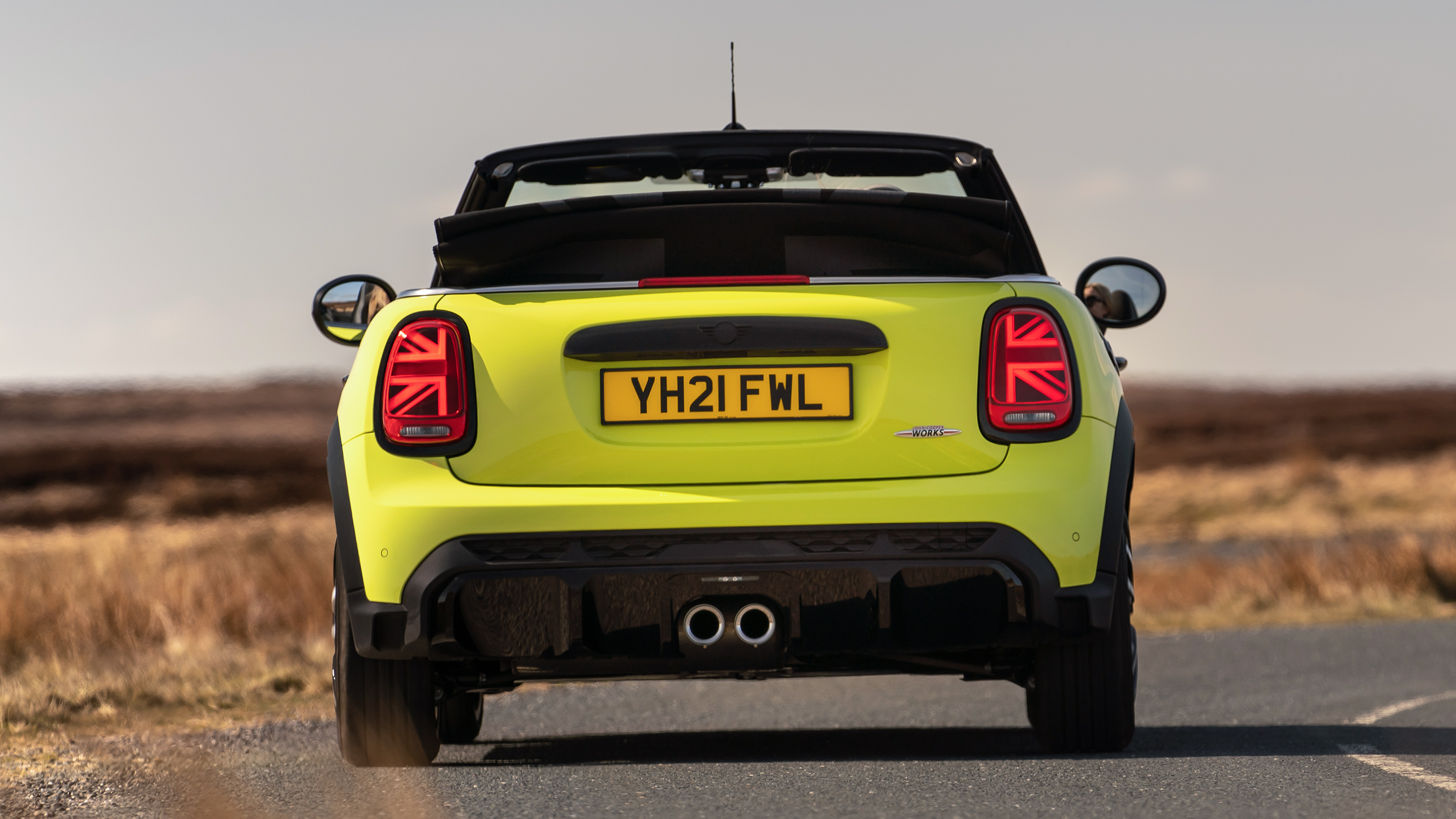 MINI Convertible - rear cornering