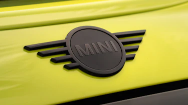 MINI Convertible - badge