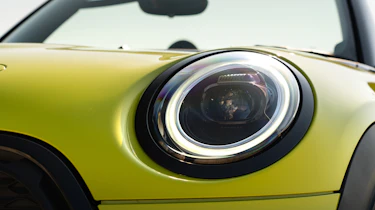 MINI Convertible - headlights
