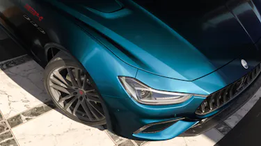 Maserati Ghibli 334 Ultima V8 - headlight