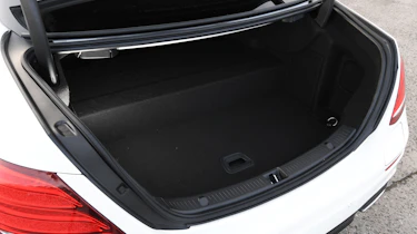 Mercedes E-Class Mk5 - boot