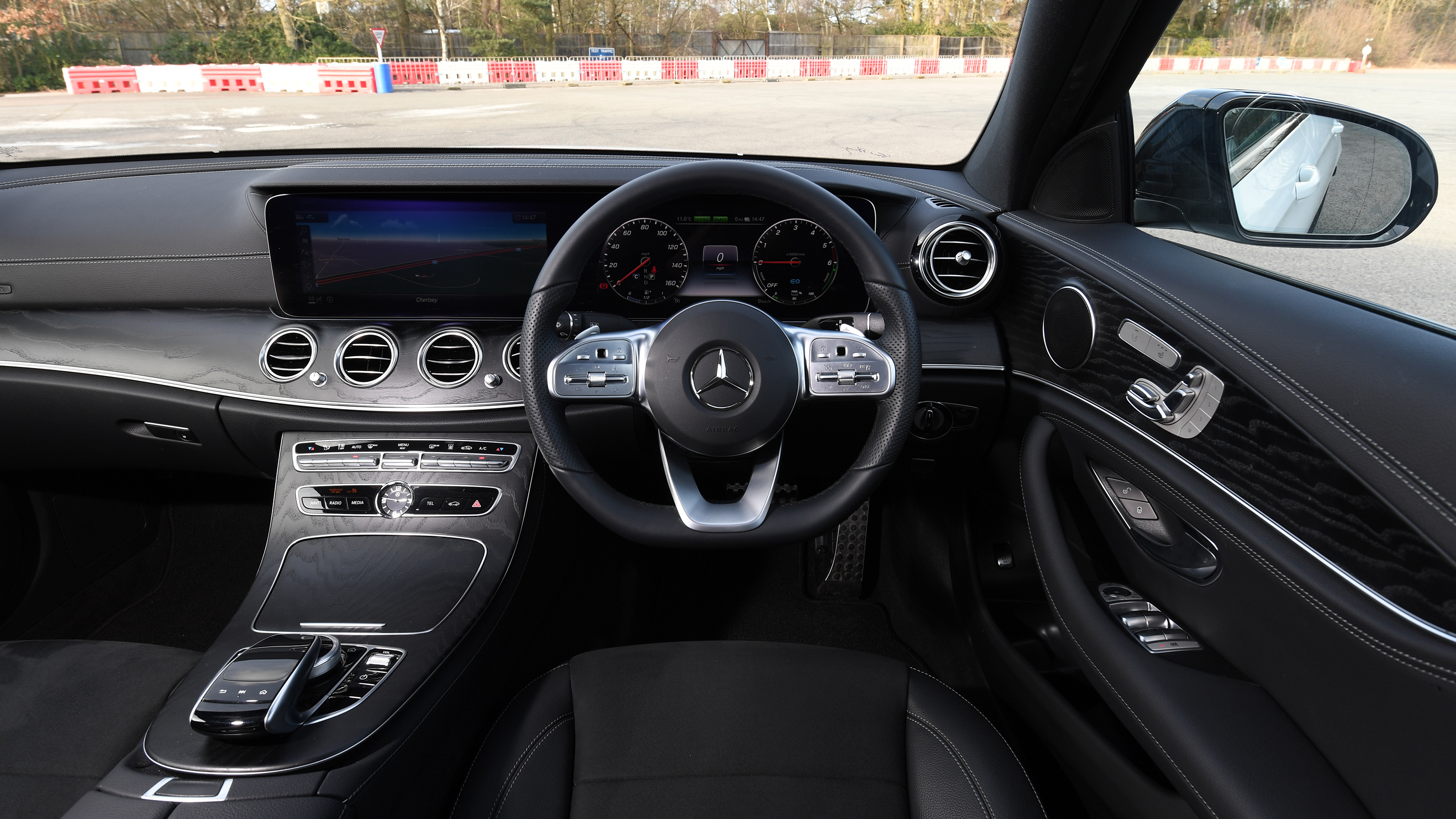 Mercedes E-Class Mk5 - dashboard