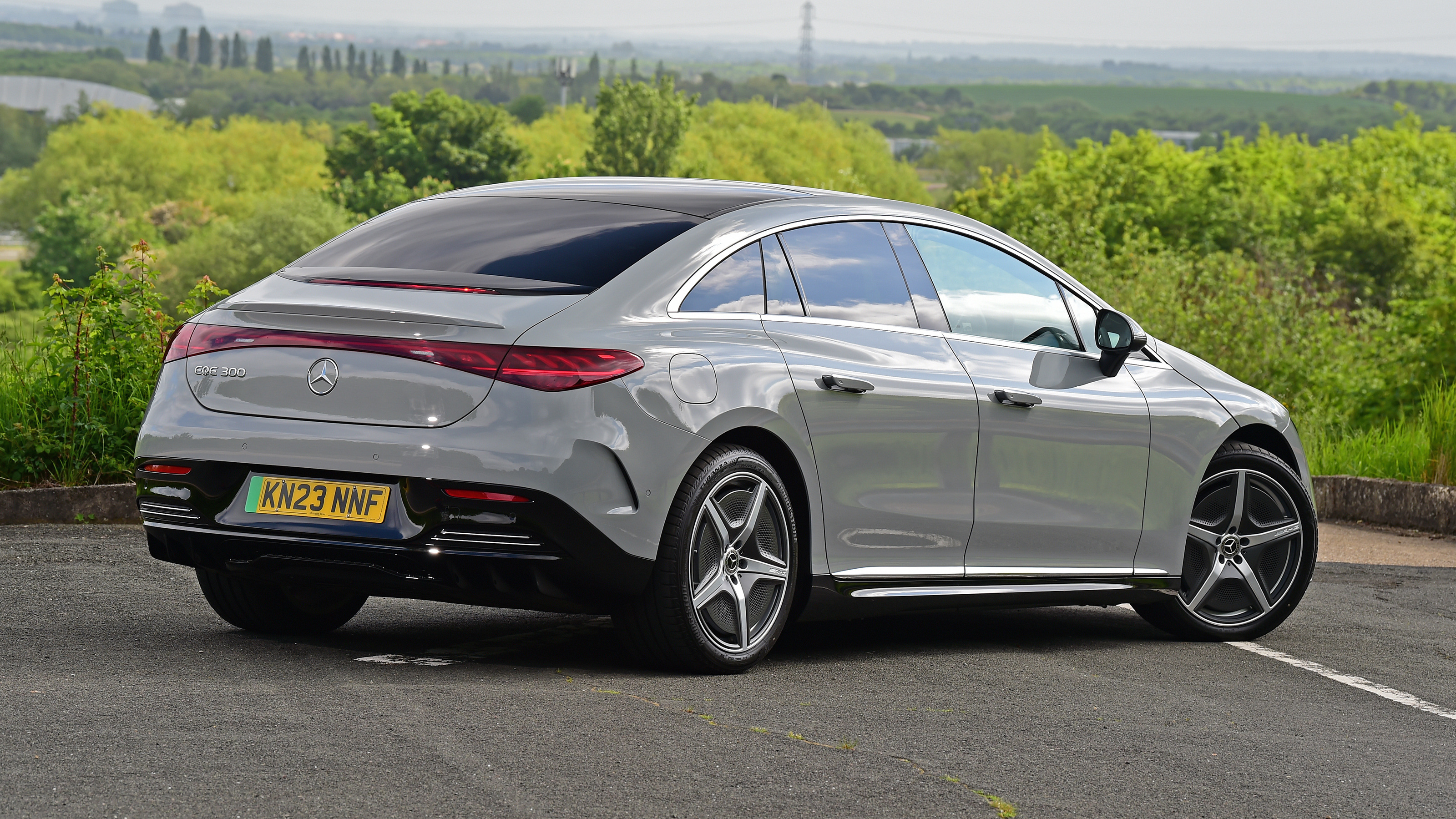 Mercedes EQE 300 - rear static