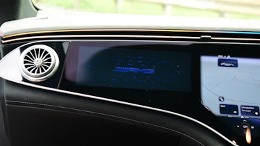 Mercedes-AMG EQS 35 - passenger screen