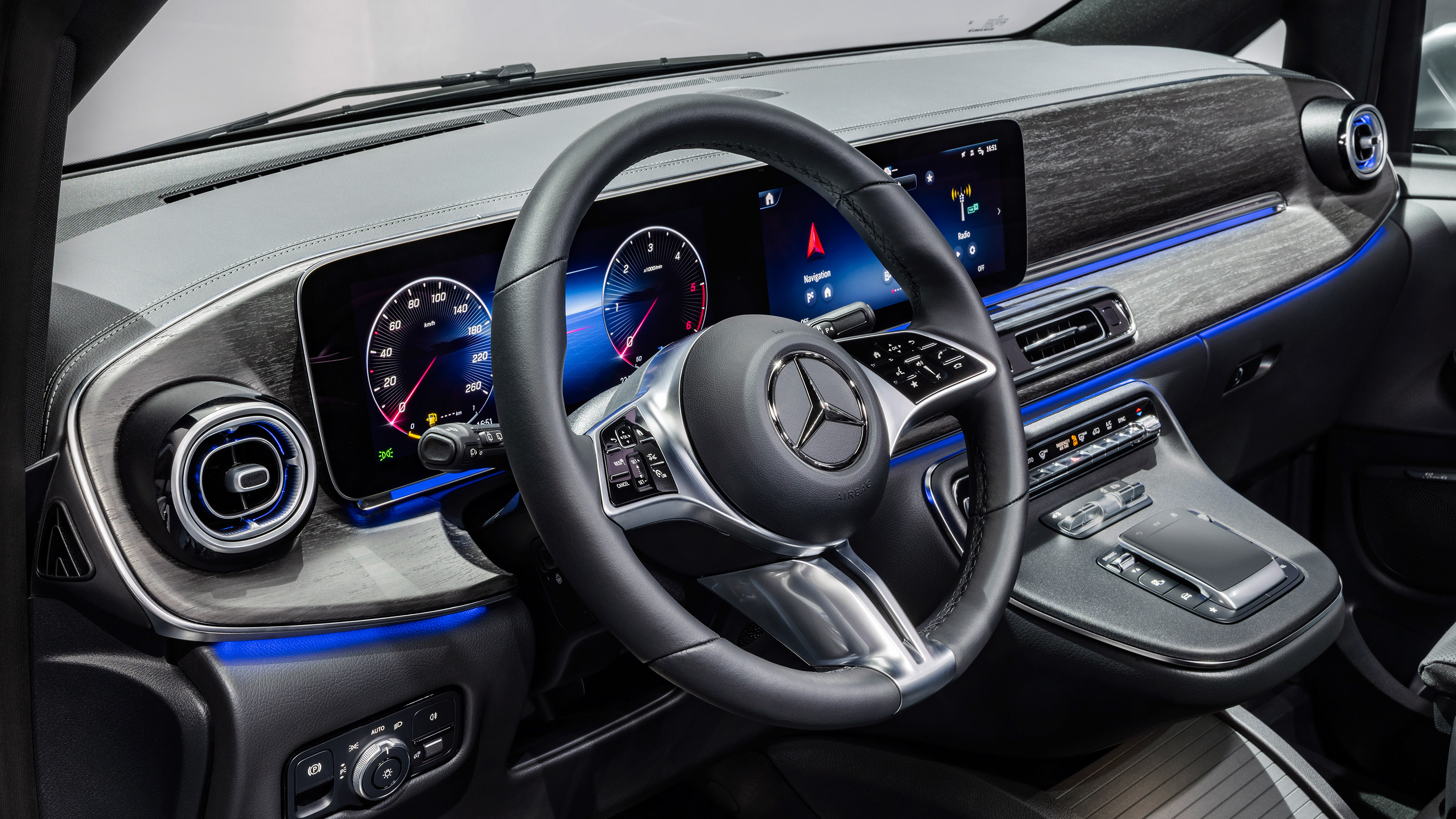Mercedes V-Class facelift - dash