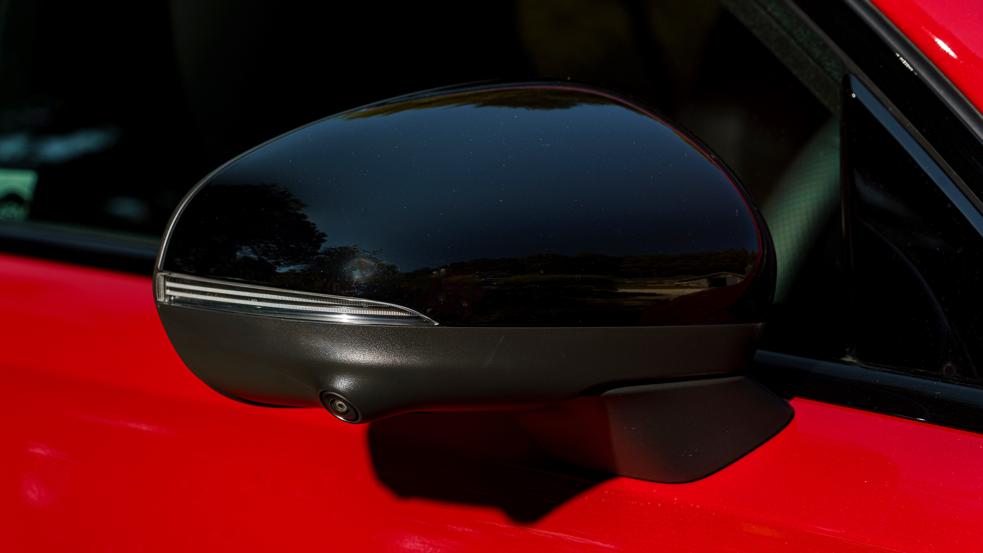 Mercedes-AMG A 35 - door mirror