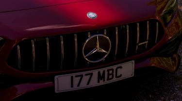 Mercedes-AMG A 35 - front grille