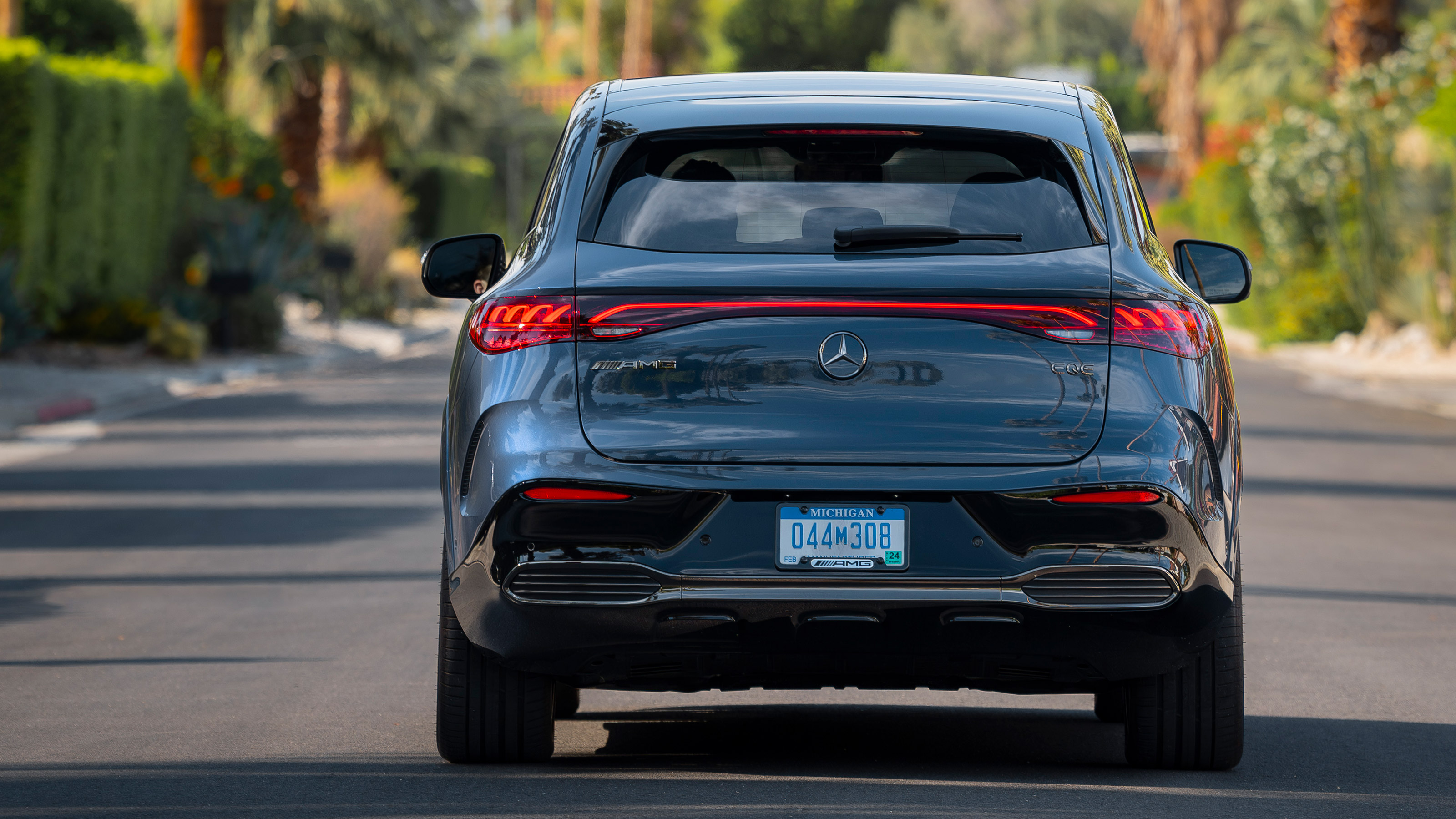Mercedes-AMG EQE SUV - full rear