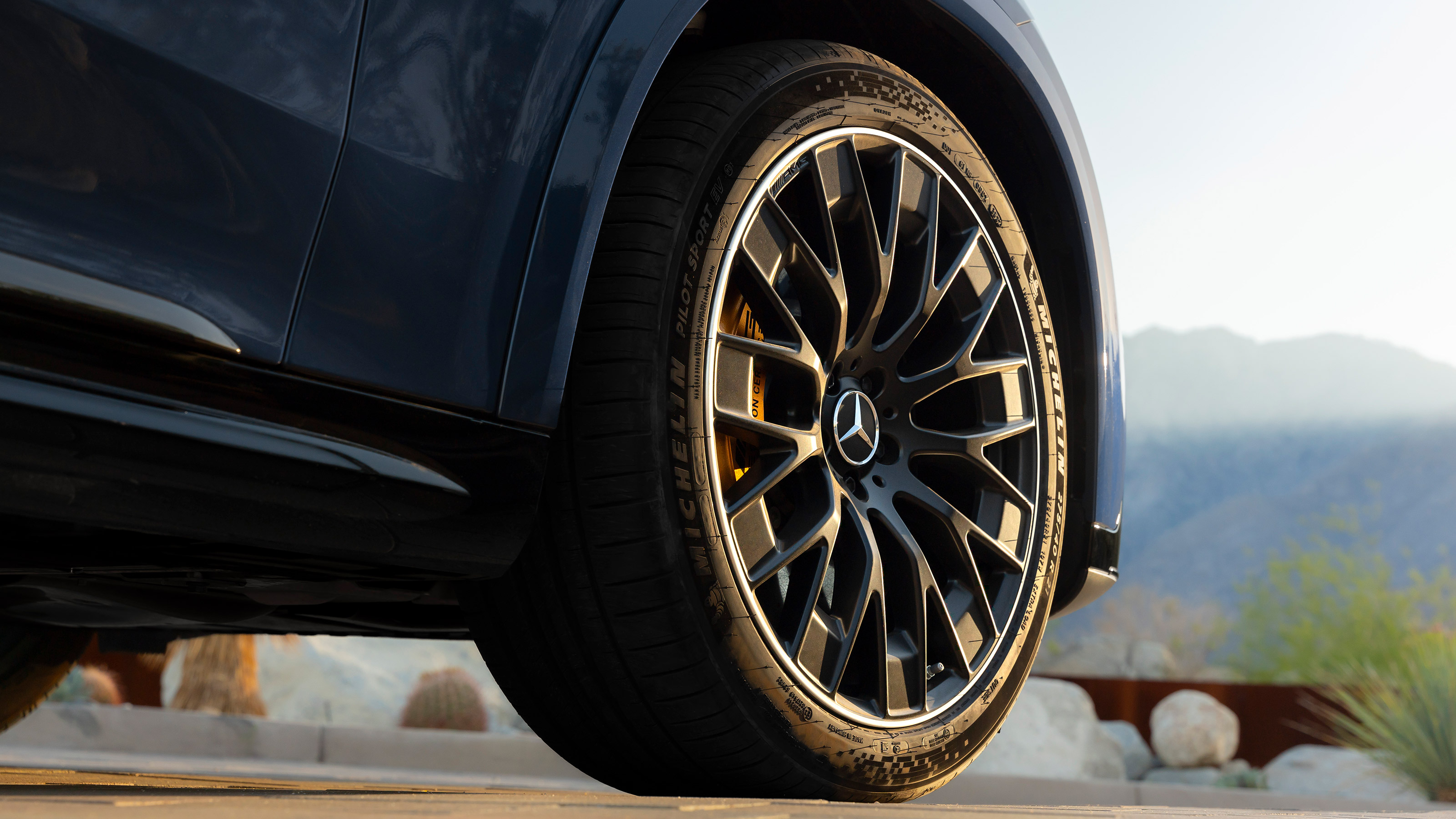 Mercedes-AMG EQE SUV - wheel