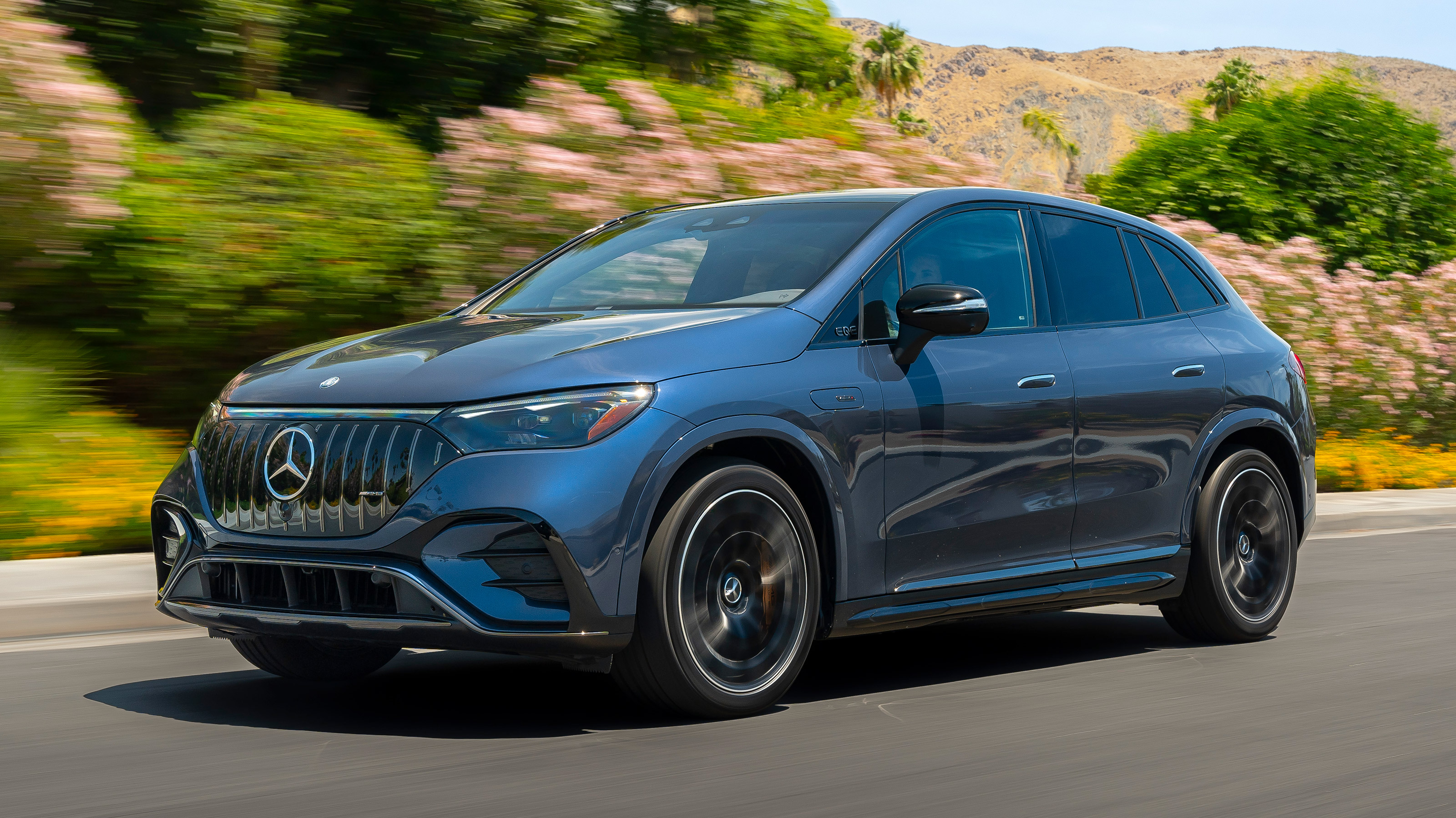 Mercedes-AMG EQE SUV - front