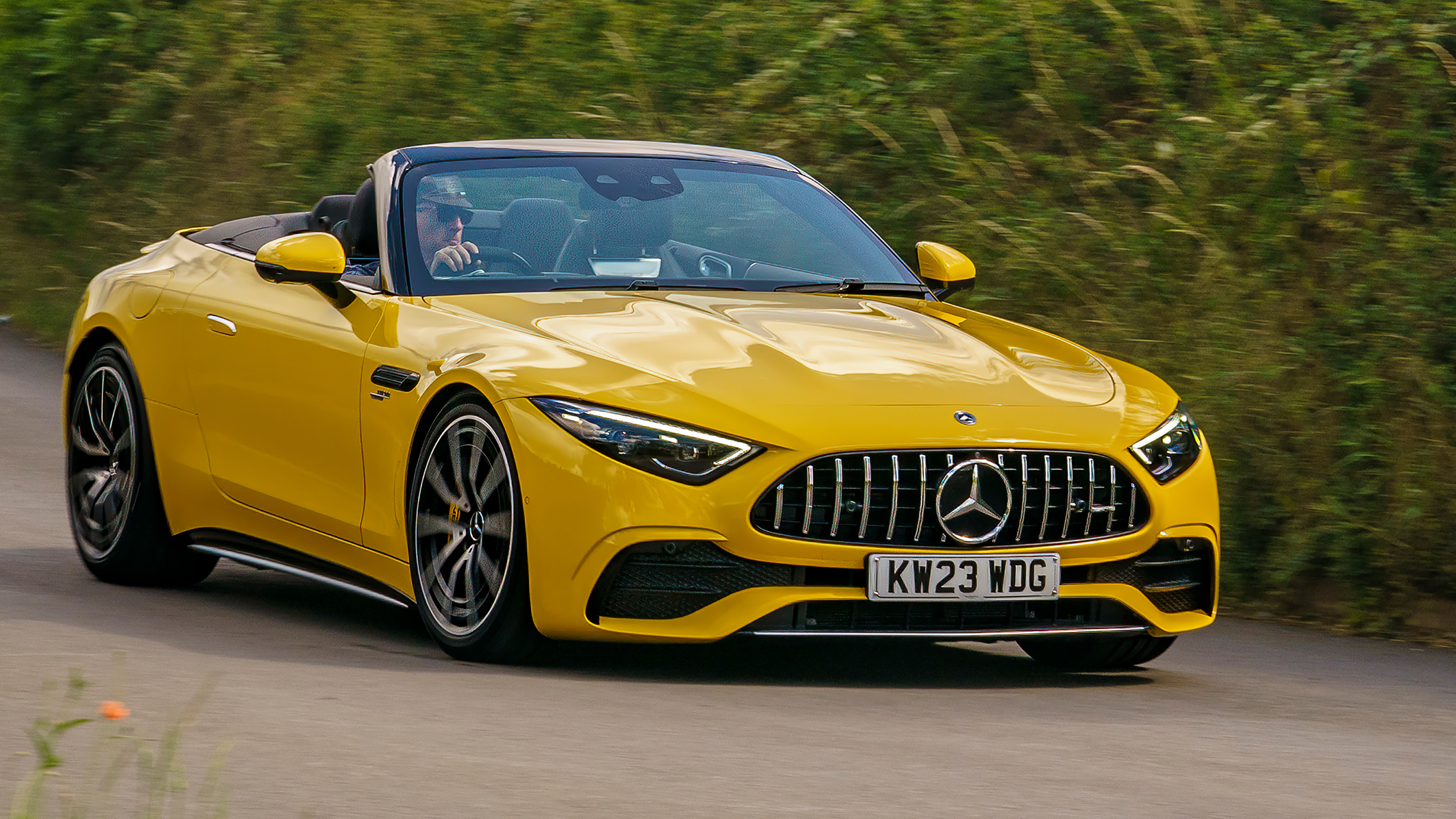 Mercedes-AMG SL 43 - front cornering