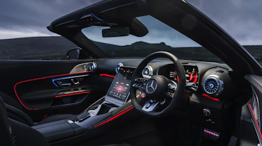 Mercedes-AMG SL 63 - interior