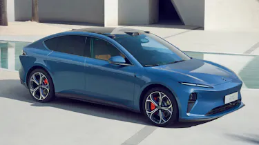 NIO ET5 - front