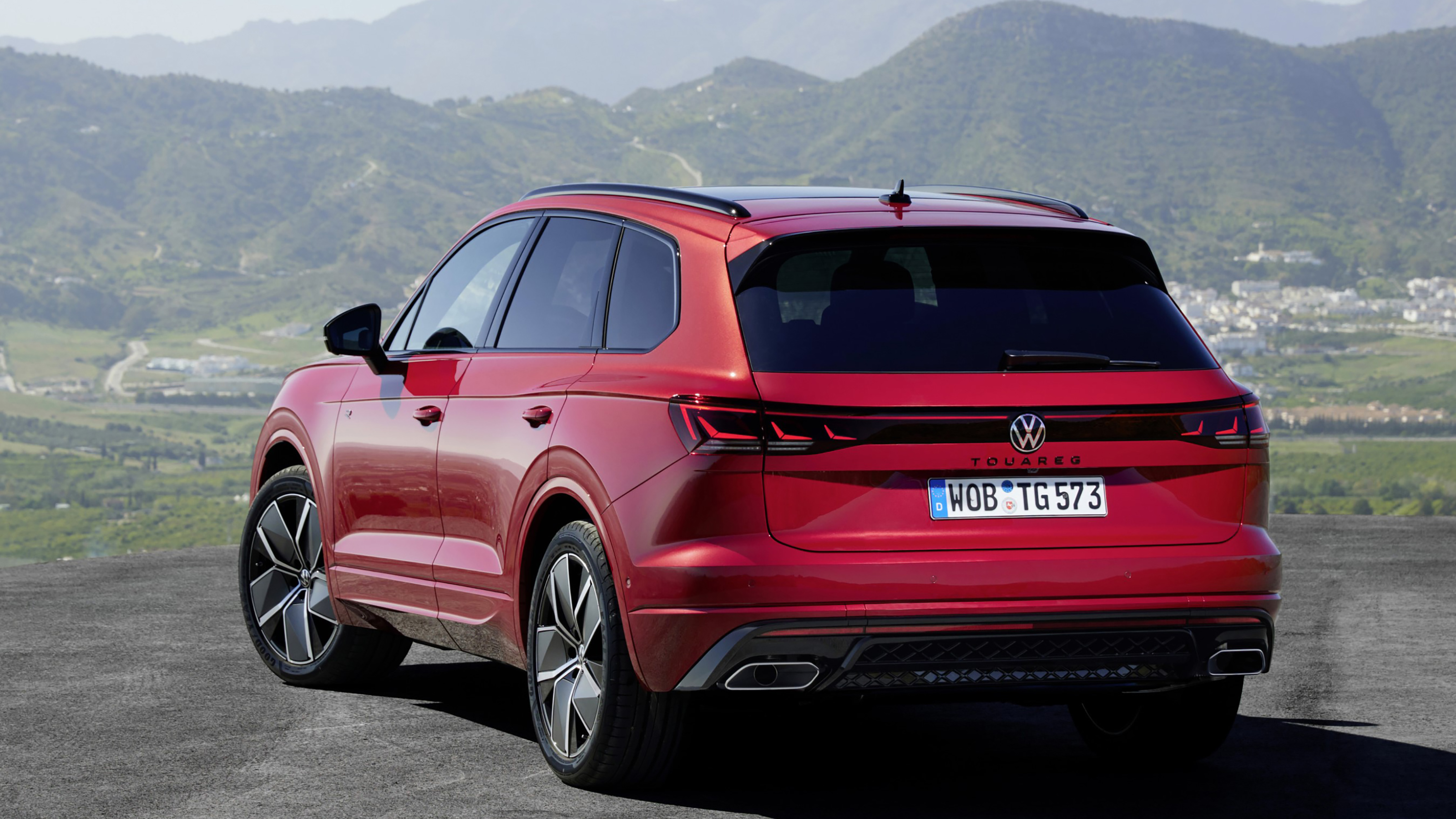 New Volkswagen Touareg - rear static