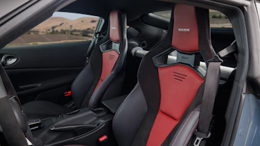 Nissan Z Nismo - seats