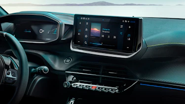 Peugeot e-208 - screen