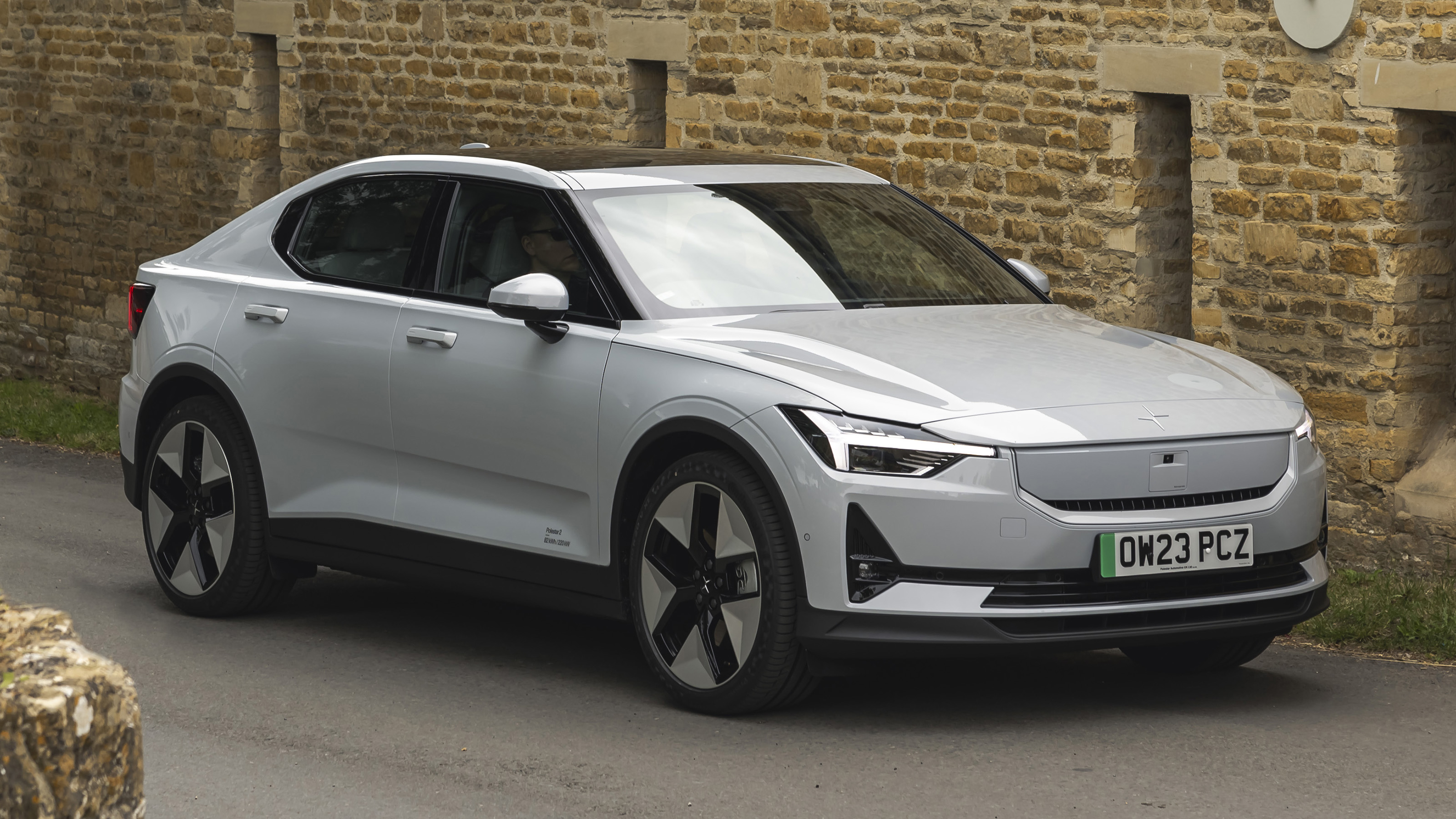 Polestar 2 - front static